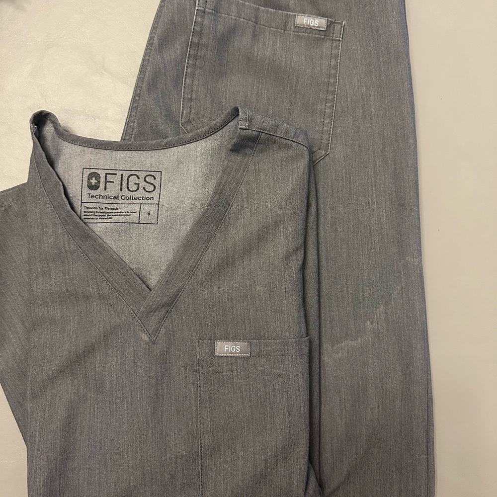 Figs scrub set graphite small